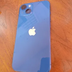 Единый лот. Годные остатки. Сотовые телефоны. Сотовый телефон «iPhone 13» в корпусе синего цвета…