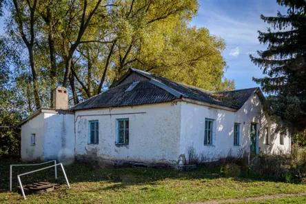 Продажа, здание 1 042 кв.м с земельным участком, с. Бредихино, КН 48:10:1330102:4