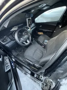 Продажа, Автомобиль Mercedes Benz E230, Автомобиль Kia Spectra FB2272, Автомобиль Hyundai Solaris, Автомобиль Volkswagen Passat…