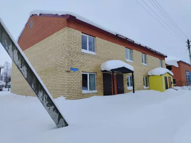 Продажа, здание 321,6 кв.м с земельным участком, с. Холмогоры, КН 29:19:161910:213