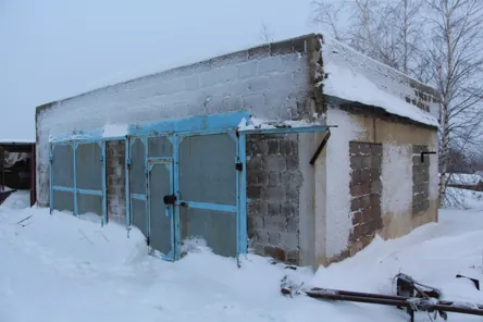 Продажа, здание 812 кв.м с земельным участком, п. Чернышевский, КН 14:16:030203:414