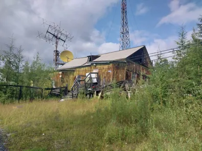 Продажа, здание 94,9 кв.м с земельным участком, п. Солнечный, КН 14:30:100001:312