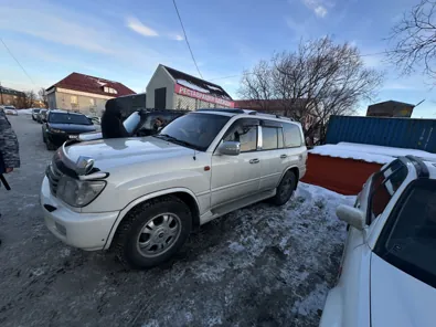 Продажа, Автомобиль Toyota Land Cruiser, 2003 года выпуска, цвет - белый перламутровый, государственный номер В105ВА41…