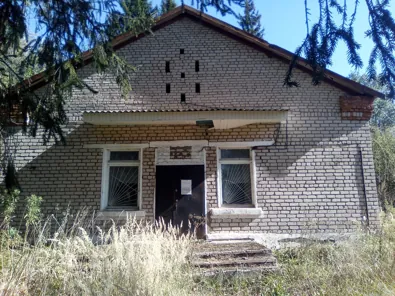 Продажа, здание 2 000 кв.м с земельным участком, пгт Холм-Жирковский, КН 67:23:0010206:140