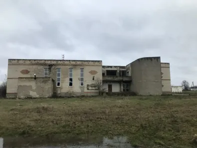 Продажа, здание 1 069,3 кв.м с земельным участком, с. Новосильское, КН 48:15:0850114:4