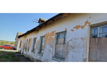 Продажа, здание 150,5 кв.м с земельным участком, п. Хохольское, КН 36:31:4100012:124