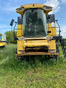 Продажа, комбайн СS 540, г/н АТ 0946, год выпуска 2006г, цвет желтый
