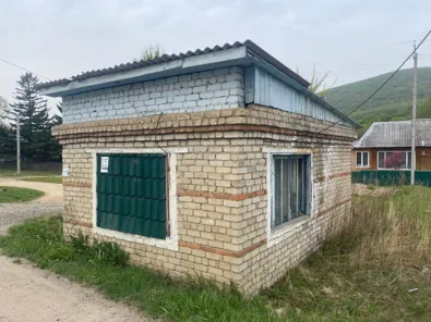 Продажа, здание с земельным участком, с. Лазо, КН 25:07:050101:1428