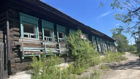 Продажа, здание 584 кв.м с земельным участком, г. Шимановск, КН 28:07:000000:570