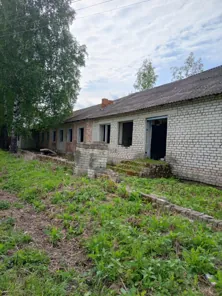 Продажа, нежилое здание 1 901 кв.м, п. Новосельское, КН 32:02:0060802:285