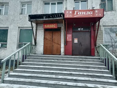 Аренда, нежилое помещение 102 кв.м, п. Хандыга, КН 14:28:008002:4271