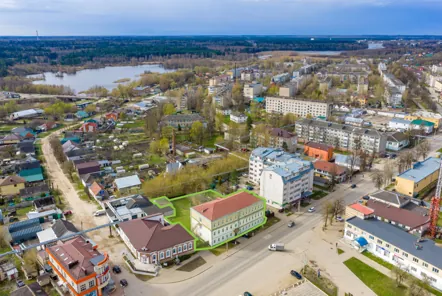 Продажа, здание 1 325,4 кв.м с земельным участком, г. Людиново, КН 40:28:010609:73