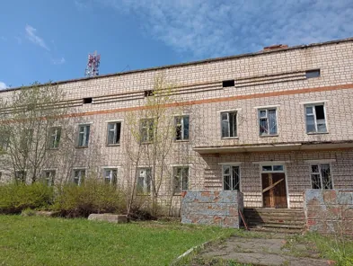 Продажа, нежилое здание 927,5 кв.м, с. Красногорское, КН 18:15:052040:29