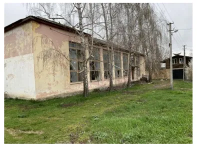 Продажа, здание 542,9 кв.м с земельным участком, п. Куйбышевское, КН 90:01:020701:1701