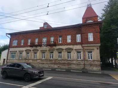 Продажа, здание 1 829 кв.м с земельным участком, г. Рыбинск, КН 76:20:010101:4024