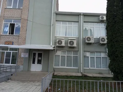 Объект аренды, площадь 19,90 кв. м., номер на поэтажном плане: 3-го этажа 21, адрес (местонахождение) объекта: 369400, Карачаево-Черкесская Республика, Хабезский р-н, аул Хабез, ул. У.Хабекова, д. 89