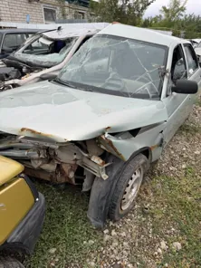 Продажа, Лот №2 – Автомобиль ВАЗ 21102, 2002 г.в., (64-011160), VIN XTA21102020527226