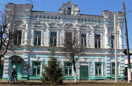 Продажа, нежилое здание 364,4 кв.м, г. Алатырь, КН 21:03:010532:179