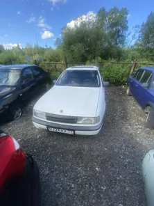 Продажа, Лот № 6. Автомобиль марки “OPEL VECTRA”, г.р.з. Н724КХ11, VIN: W0L000089N5084863, 1992 г.в…