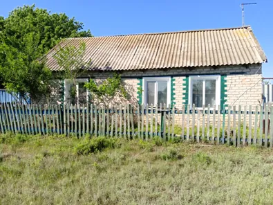 Продажа, жилой дом 926 кв.м, п. Сафаровское, КН 64:10:170201:325