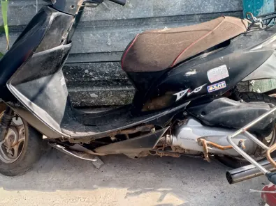 1. Скутер «HONDA Dio 62», № рамы AF1024338, год выпуска не установлен. 2. Электромопед марки «KUGO…