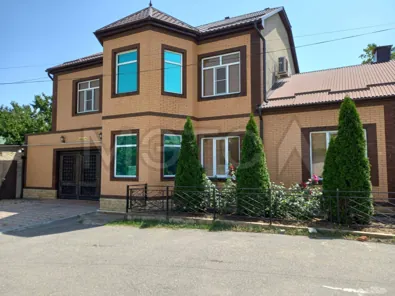 Продажа, жилой дом 300 кв.м, г. Кизилюрт, КН 05:45:000024:228