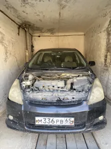 Продажа, Автомобиль легковой: марка ТОЙОТА модель ВИШ 2003 г.в. VIN-номер ZNE140012252